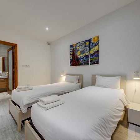 Top Floor Apt With Common Pool Close To All Amenities St. Paul's Bay Esterno foto