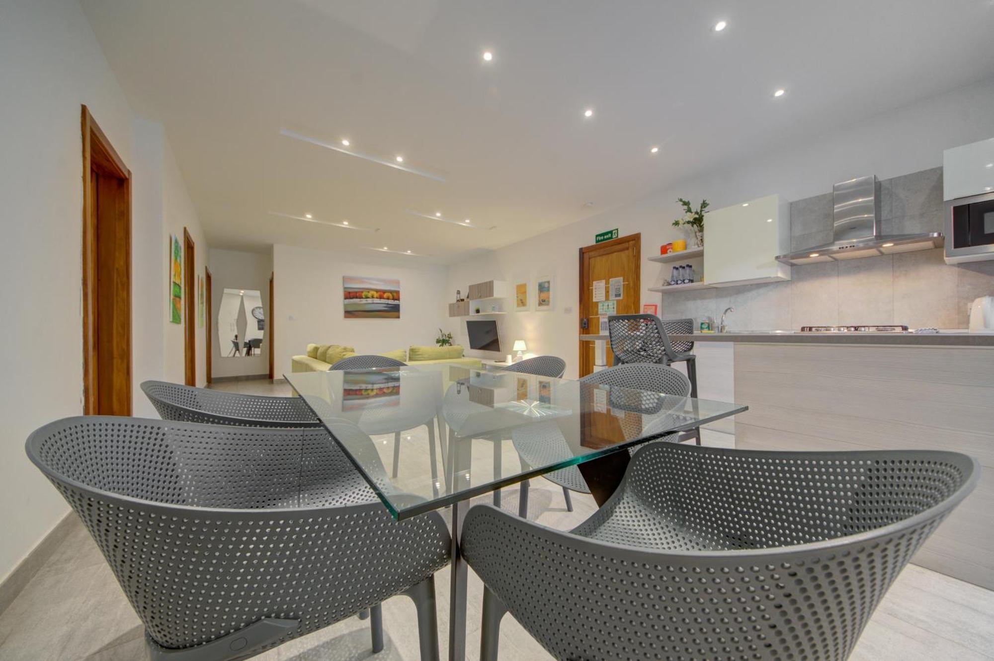 Top Floor Apt With Common Pool Close To All Amenities St. Paul's Bay Esterno foto