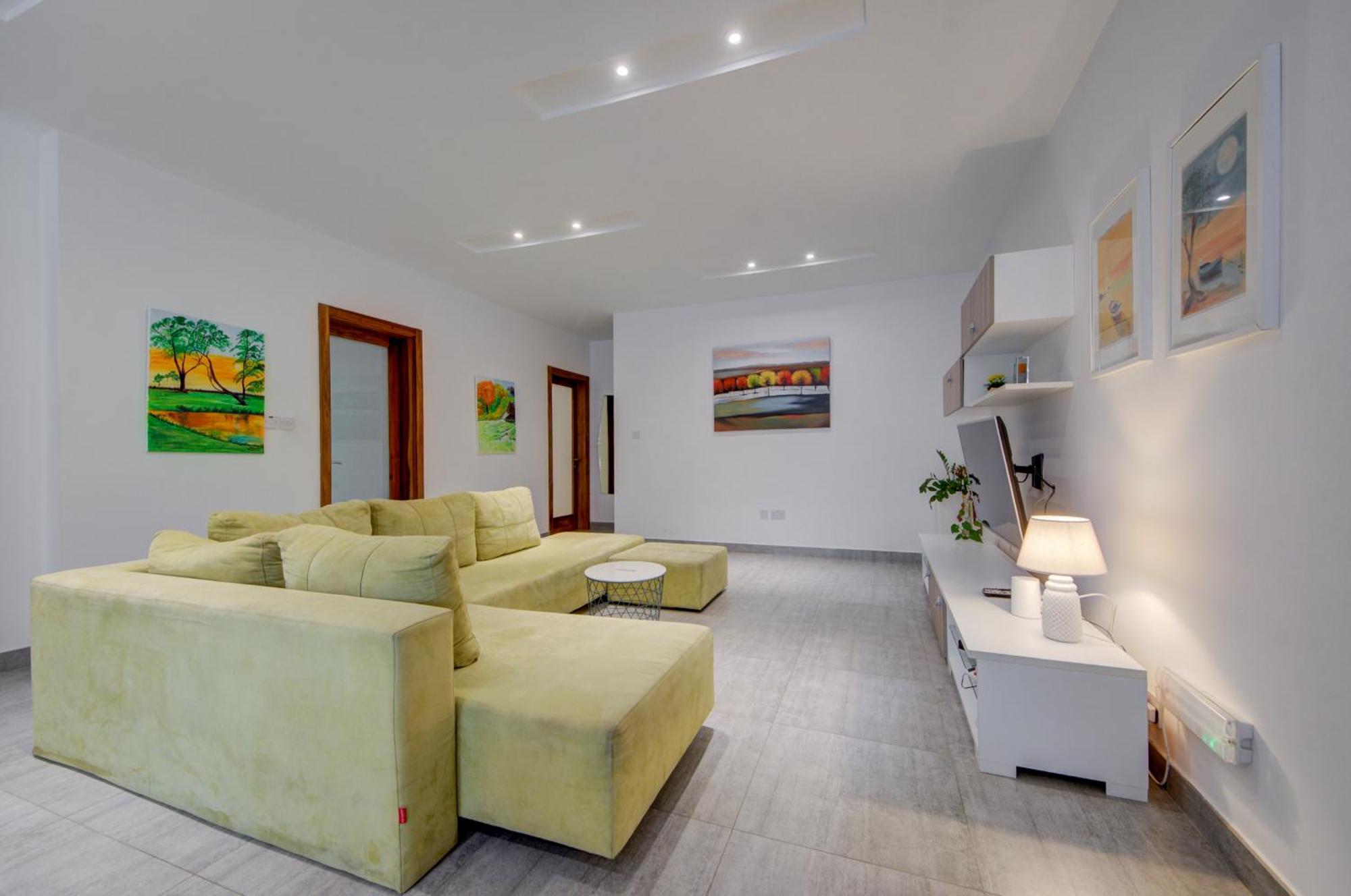 Top Floor Apt With Common Pool Close To All Amenities St. Paul's Bay Esterno foto
