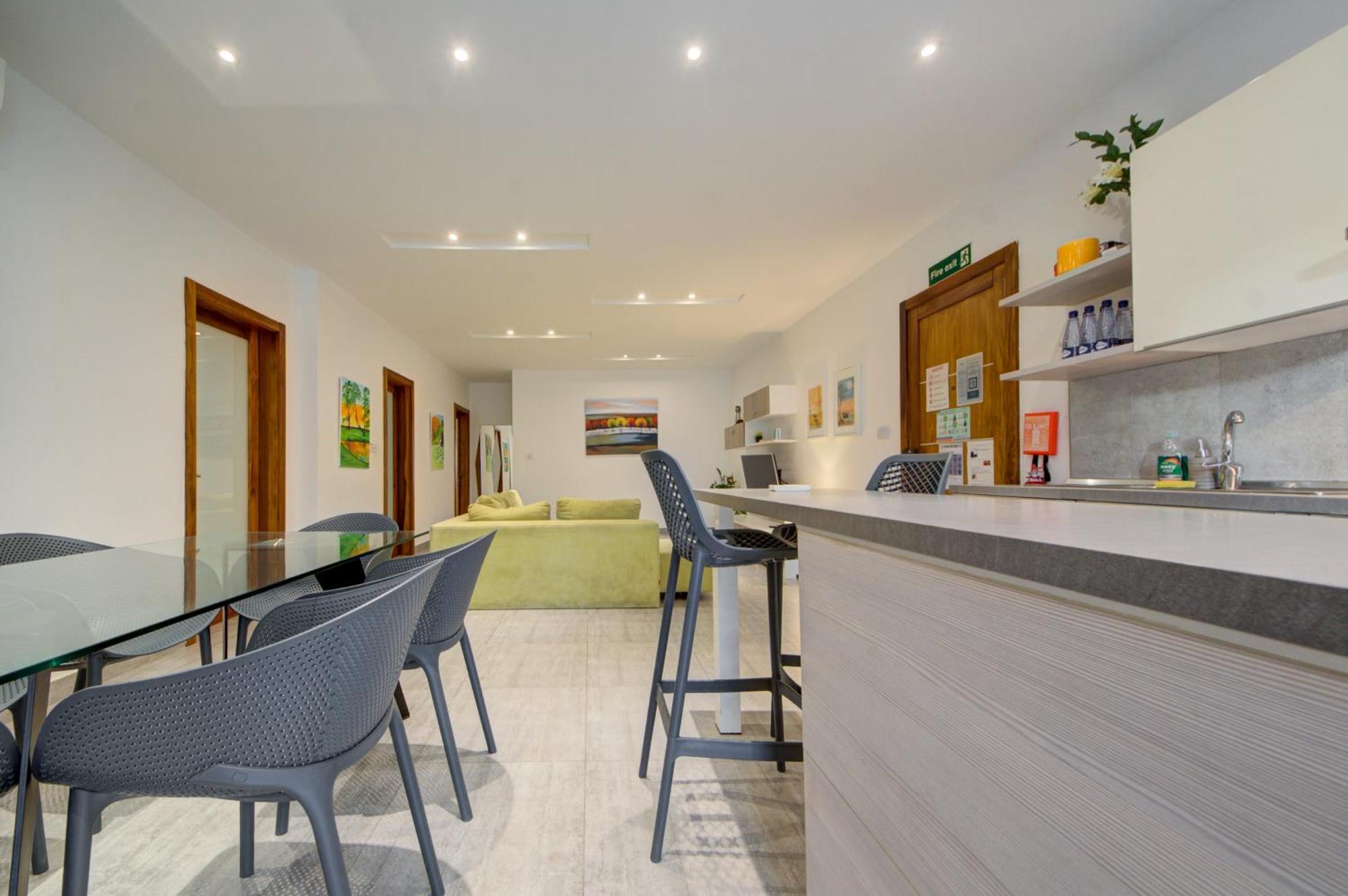 Top Floor Apt With Common Pool Close To All Amenities St. Paul's Bay Esterno foto